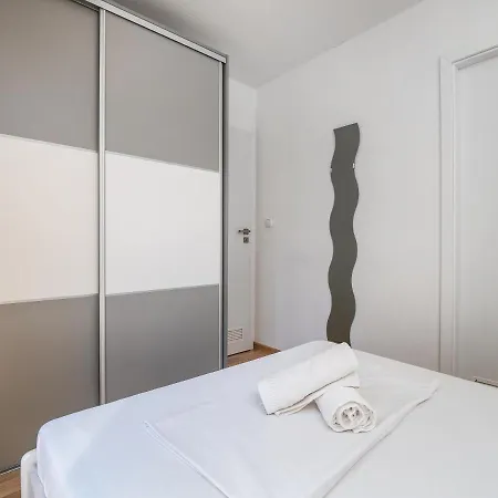 Salve Croatia Mobile Homes In Amadria Park Trogir * Seget Vranjica